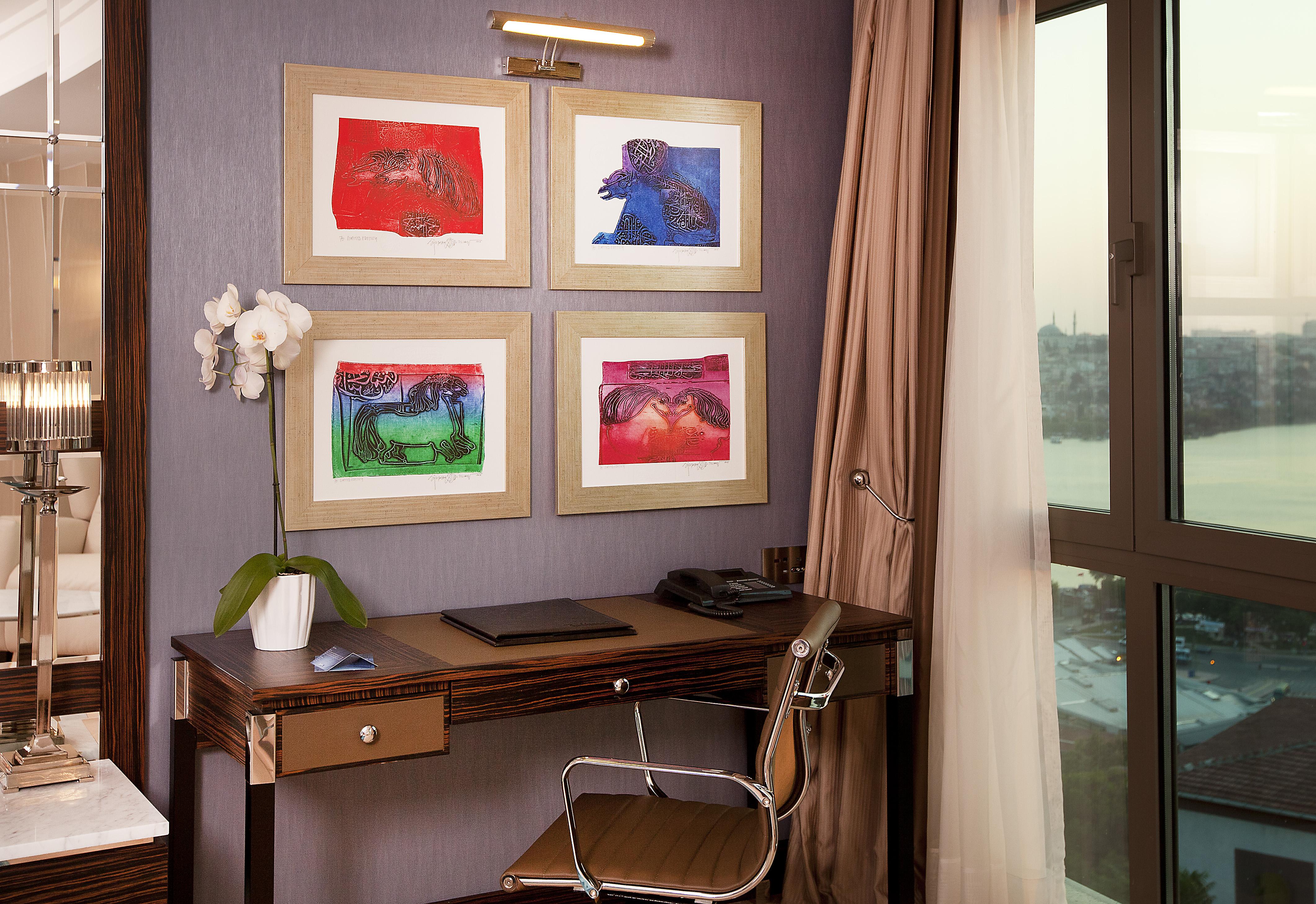 Radisson Blu Hotel Istanbul Pera Exterior photo A picture light above a desk